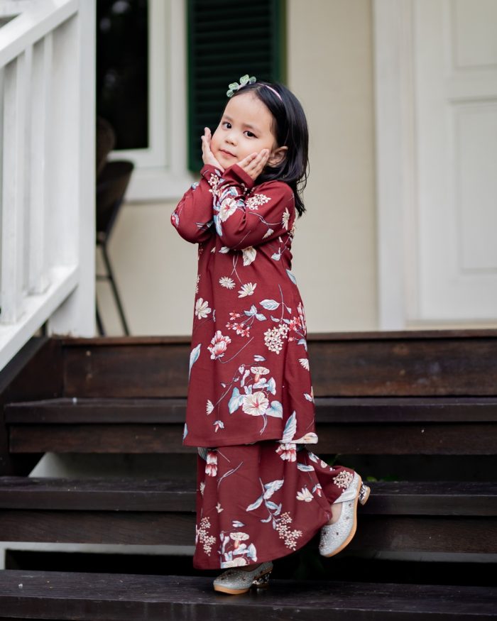 Baju Kurung Pahang Laura Printed Kids - Iris Maroon