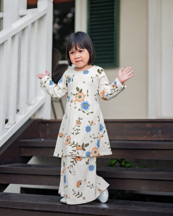 Baju Kurung Pahang Laura Printed Kids- Pansy Wheat