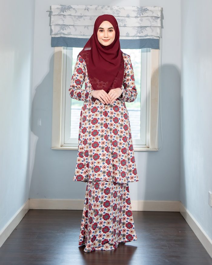 Baju Kurung Pahang Laura Printed - Daisy Burgundy