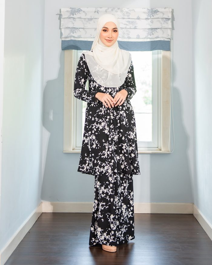 Baju Kurung Pahang Laura Printed - Ebony Black