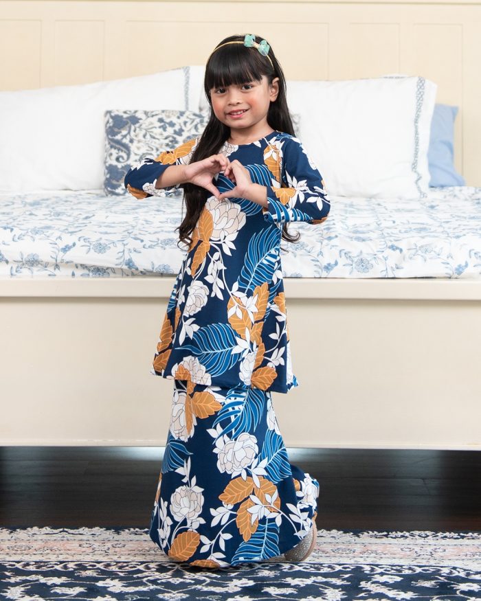 Baju Kurung Pahang Laura Printed Kids – Chicago Blue