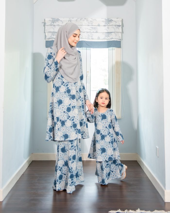 Baju Kurung Pahang Laura Printed Kids – Camelia Spruce - Image 5