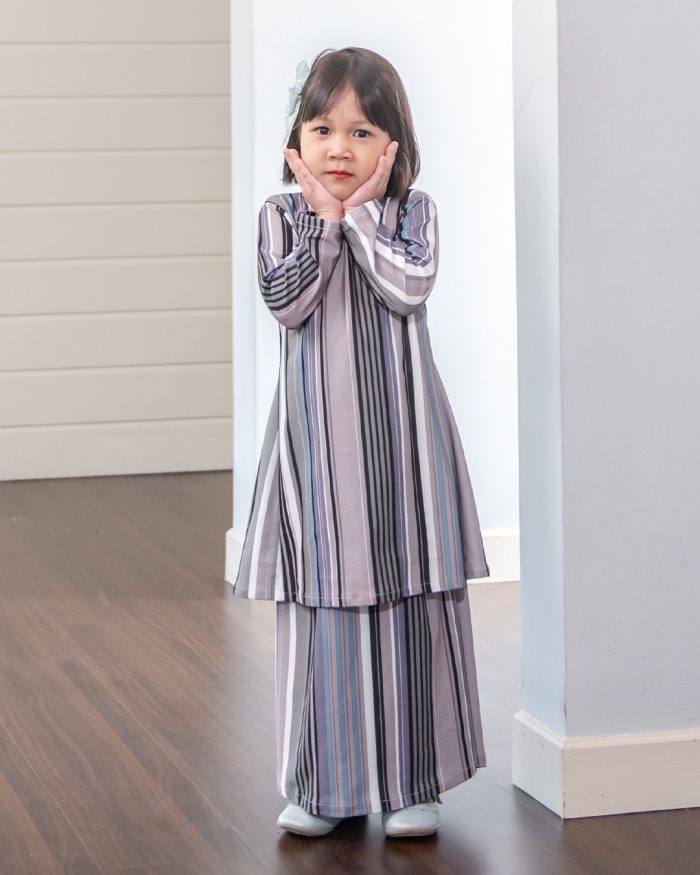 Baju Kurung Pahang Laura Printed Kids – Stripes Grey - Image 3