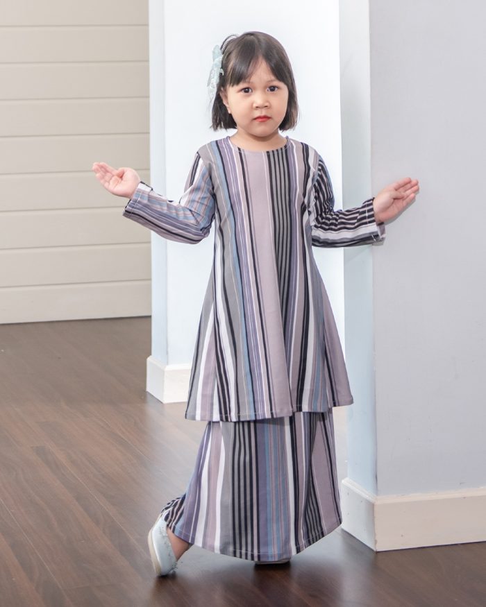 Baju Kurung Pahang Laura Printed Kids – Stripes Grey - Image 4