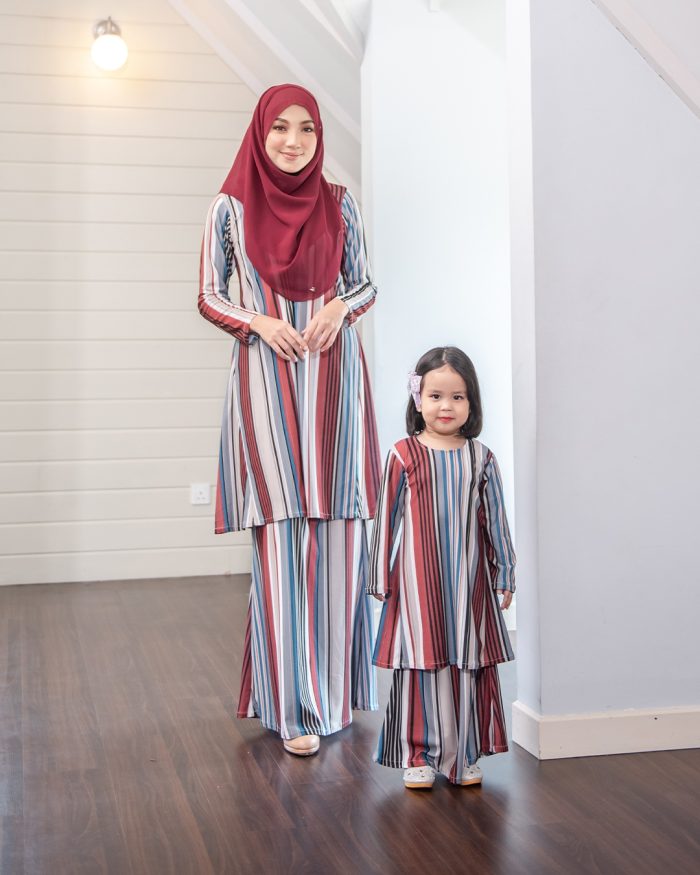 Baju Kurung Pahang Laura Printed – Stripes Maroon - Image 6