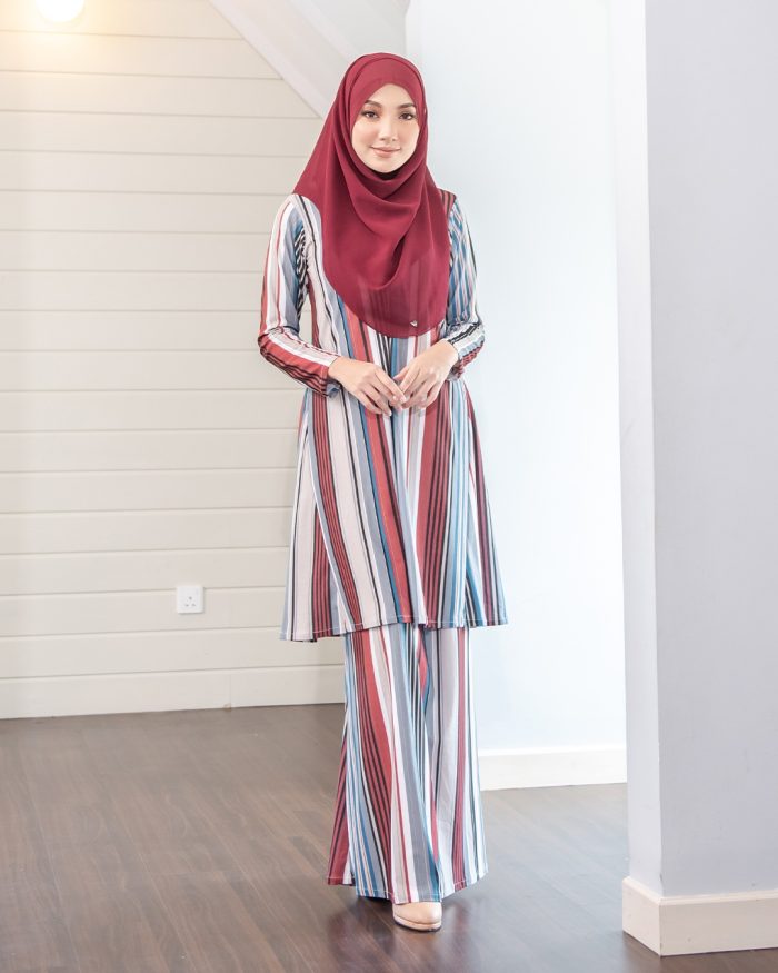 Baju Kurung Pahang Laura Printed – Stripes Maroon