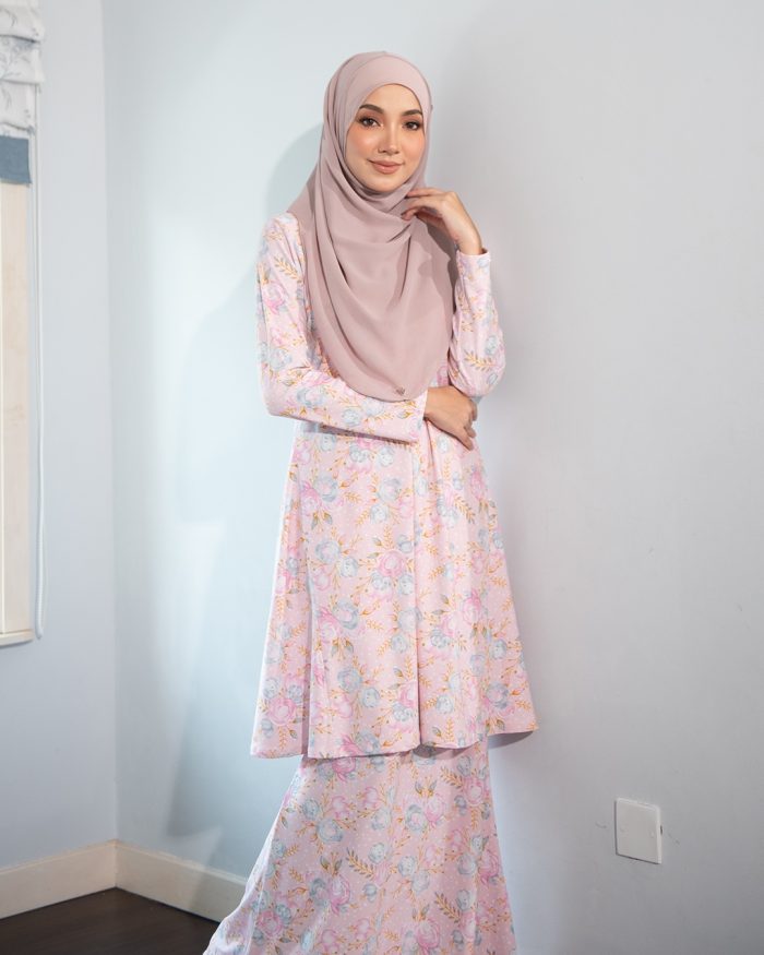 Baju Kurung Pahang Laura Printed - Peony Pink - Image 4