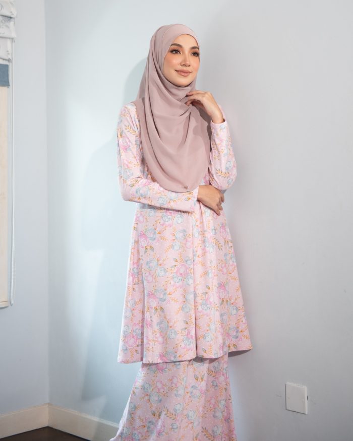 Baju Kurung Pahang Laura Printed - Peony Pink - Image 5