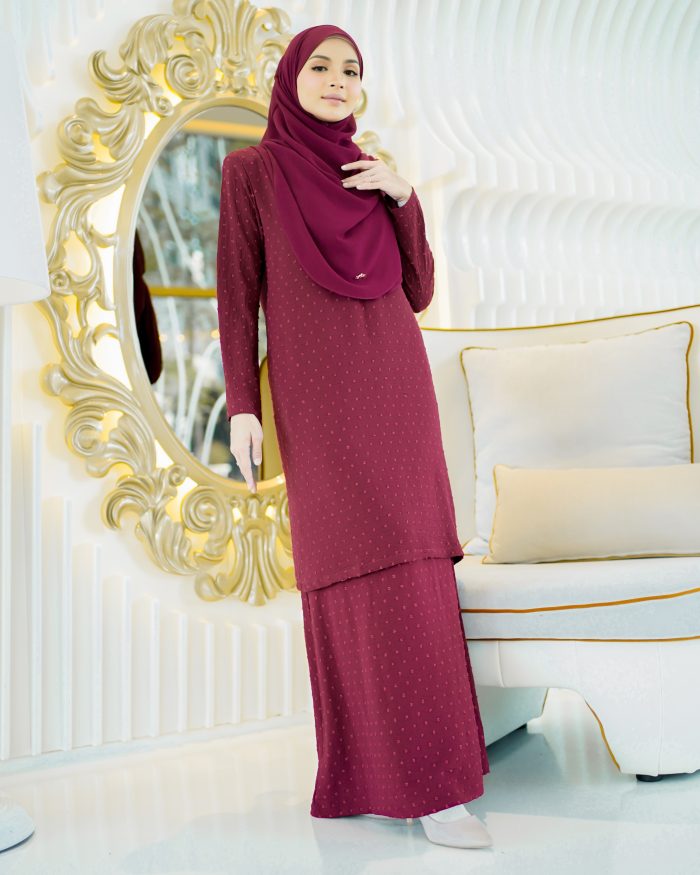 Baju Kurung Moden Rania - Maroon Berry - Image 2