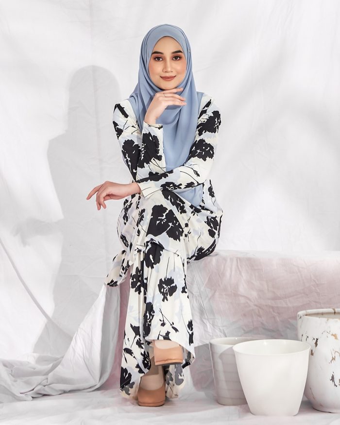 Baju Kurung Pahang Laura Printed – Haze Blush - Image 5