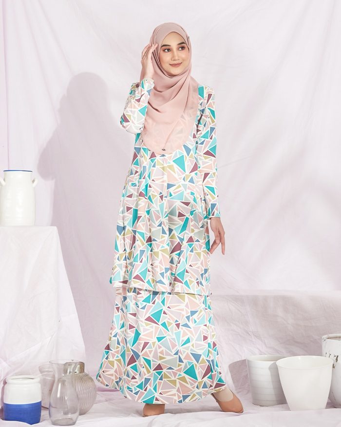 Baju Kurung Pahang Laura Printed – Rainbow Fest - Image 3