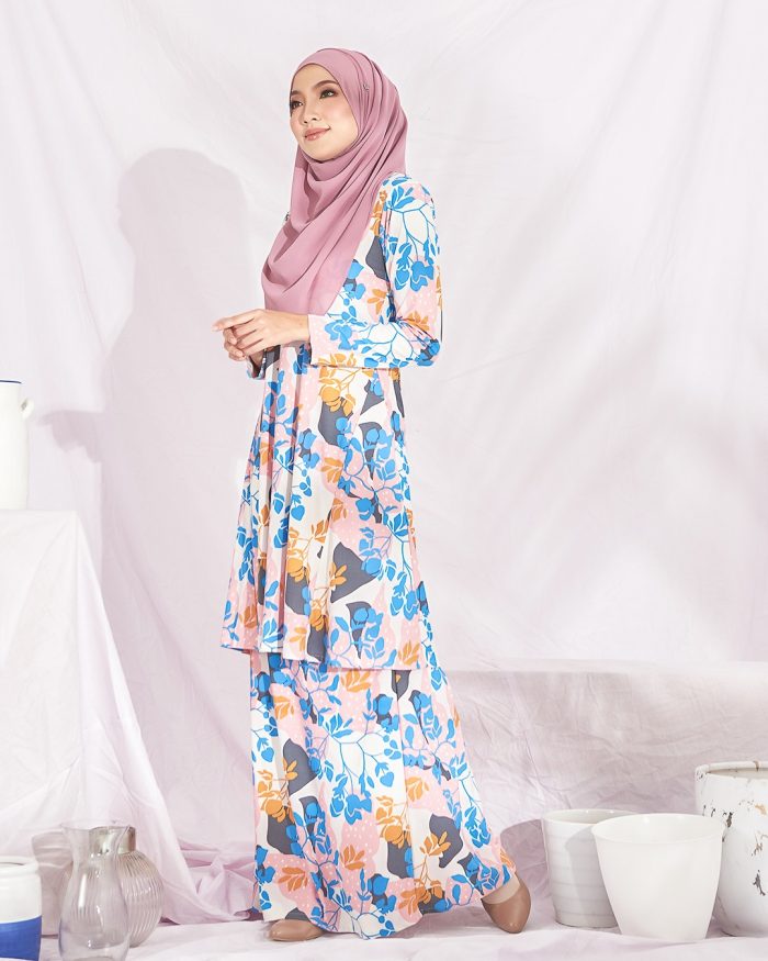 Baju Kurung Pahang Laura Printed – White Coral - Image 5