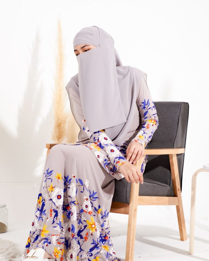 Kurung Lara - Silver Grey - Image 3