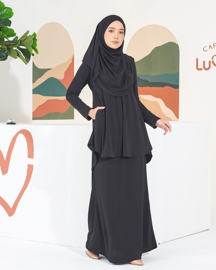 Baju Kurung Lola 2.0 - Ebony Black - Image 2