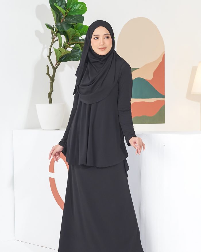 Baju Kurung Lola 2.0 - Ebony Black - Image 3