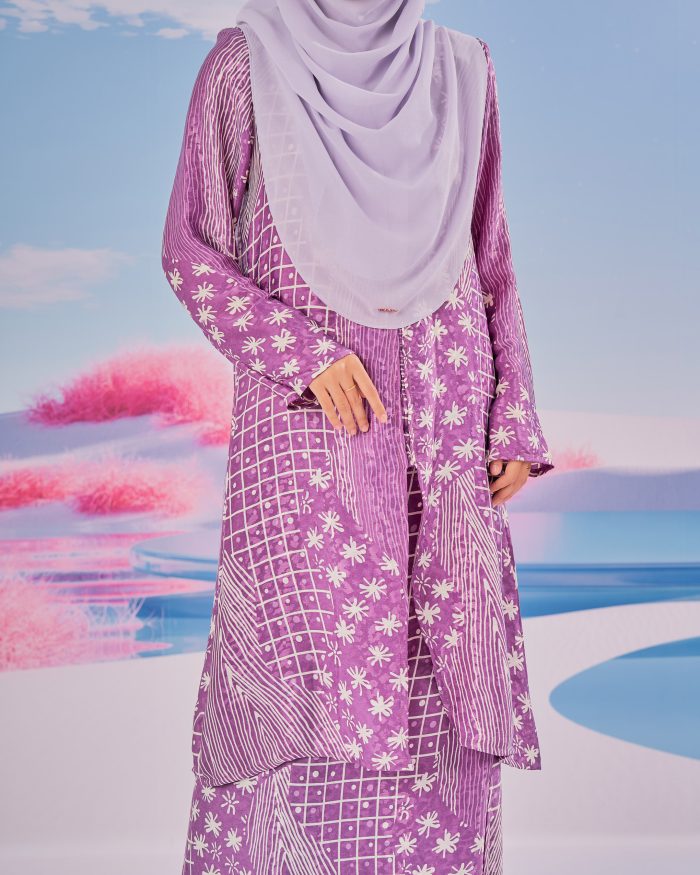 Baju Kebarung Batik Sultanah 7.0 - Aina Lilac Purple - Image 5