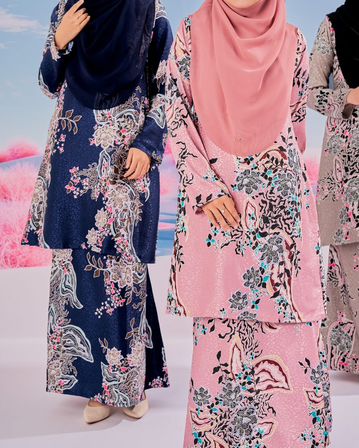 Baju Kurung Moden Batik Sultanah 6.0 - Mekar Dust Grey - Image 6