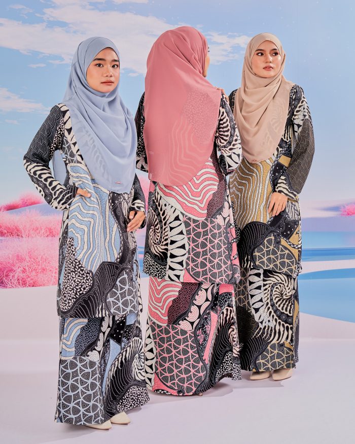 Baju Kurung Moden Batik Sultanah 6.0 - Awana Flamingo Pink - Image 5