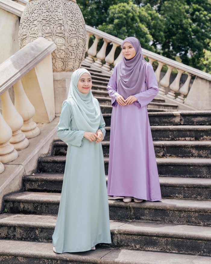 Abaya Sulam Reesia - Glossy Grape - Image 6