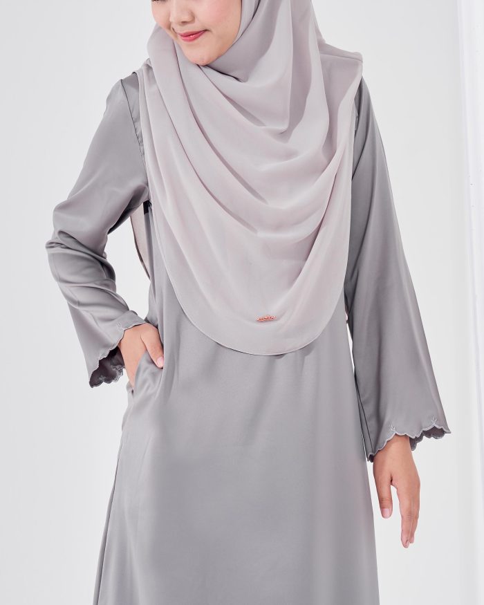 Abaya Sulam Reesia - Cloud Grey - Image 4