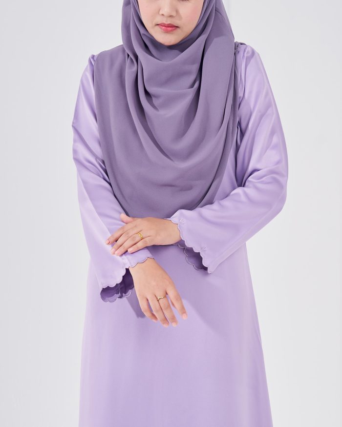 Abaya Sulam Reesia - Glossy Grape - Image 5