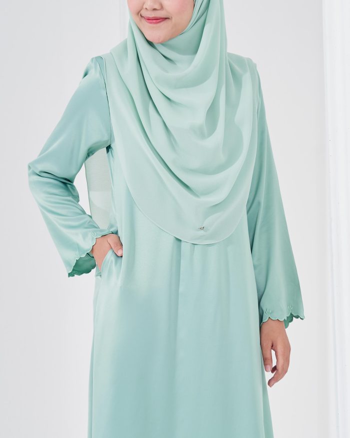 Abaya Sulam Reesia - Ultramarine Green - Image 4