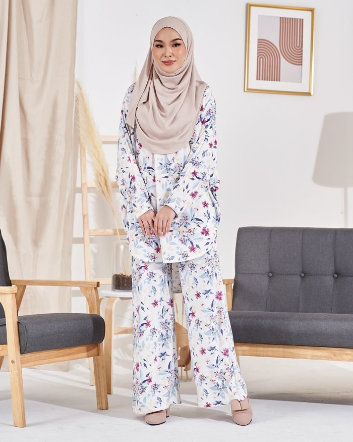 Suit Lacie - Rose White