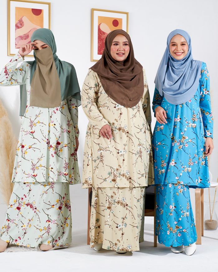 Baju Kurung Pahang Laura Printed 2.0 - Sakura Frosty - Image 5