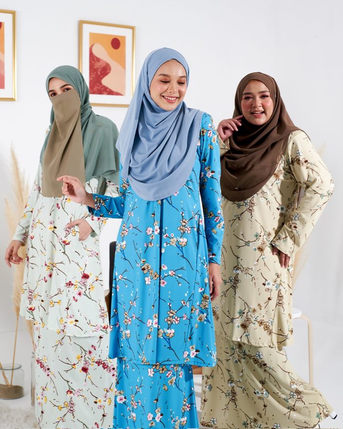 Baju Kurung Pahang Laura Printed 2.0 - Sakura Turquoise - Image 5