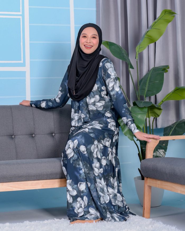 Baju Kurung Premium Printed Lainey - Amanda Navy - Image 3