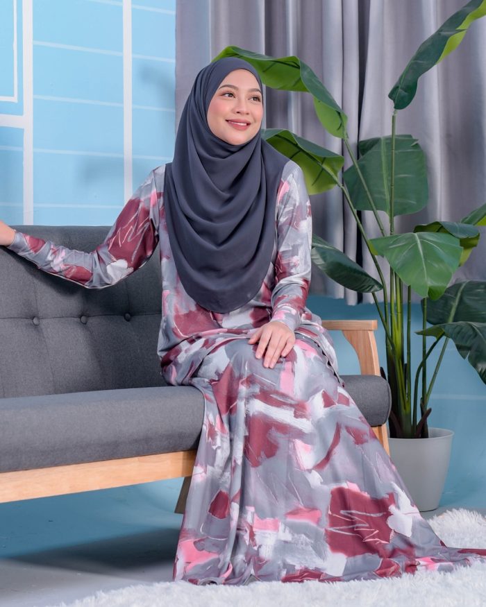 Baju Kurung Premium Printed Lainey - Limestone Coral Grey - Image 3