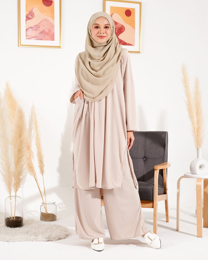 Suit Lenora - Ivory Cream