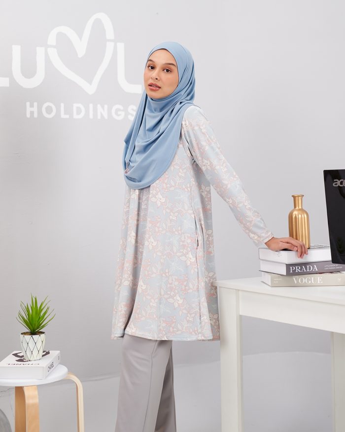 Blouse Printed Lavina - Misty Blue - Image 3