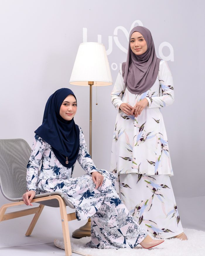 Baju Kurung Pahang Laura Printed 2.0 - Hibiscus Mix - Image 5