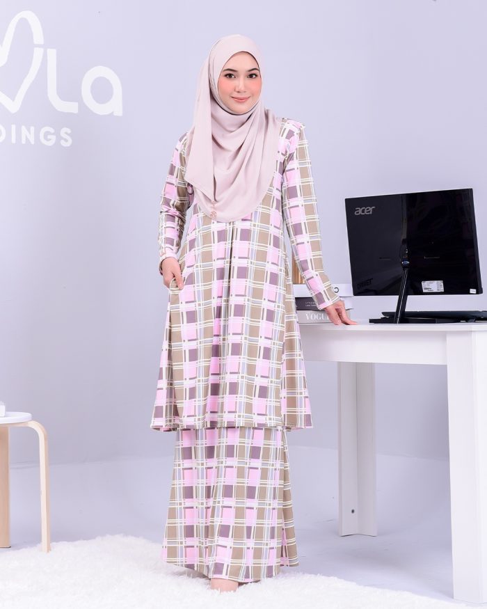 Baju Kurung Pahang Laura Printed 2.0 - Pink Plaid - Image 2