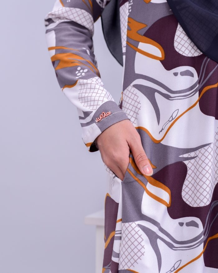 Baju Kurung Pahang Laura Printed 2.0 - White Marble - Image 4