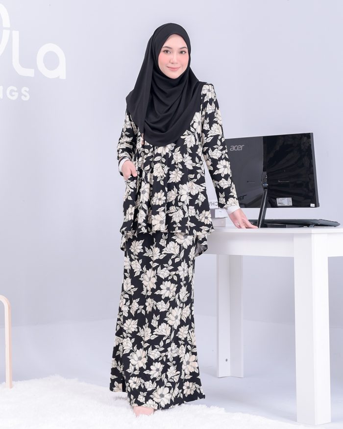 Baju Kurung Lola Printed - Black Peony