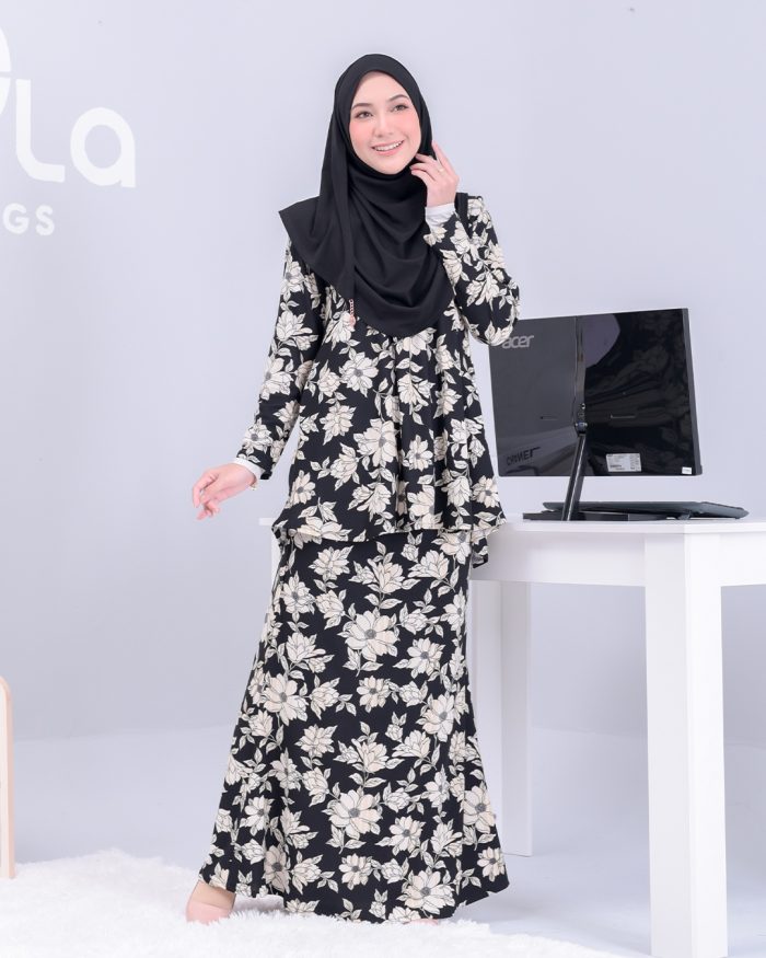 Baju Kurung Lola Printed - Black Peony - Image 2