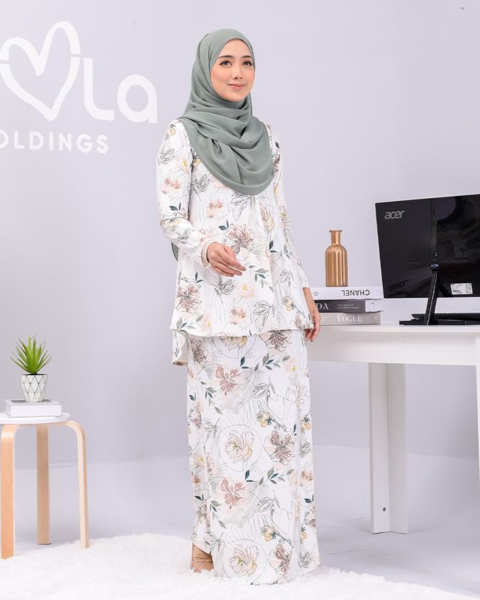 Baju Kurung Lola Printed - Carnation Tea - Image 3