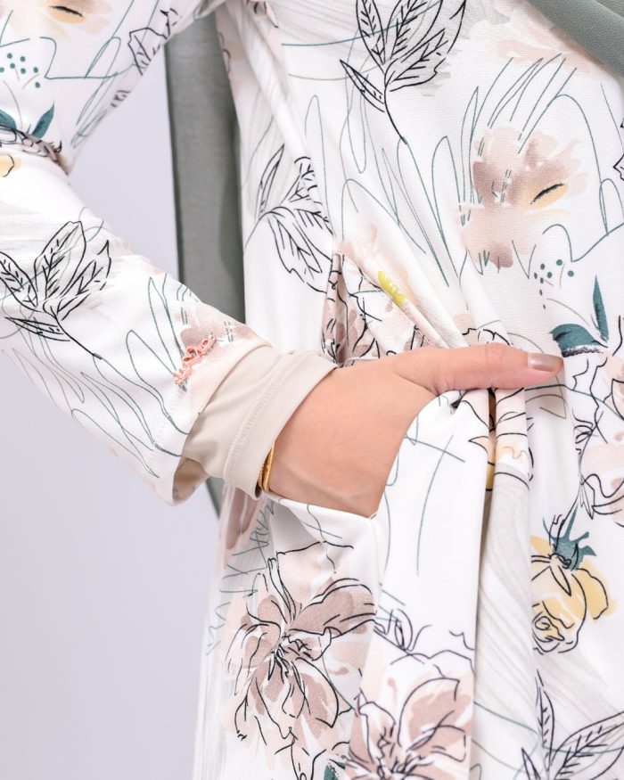 Baju Kurung Lola Printed - Carnation Tea - Image 5