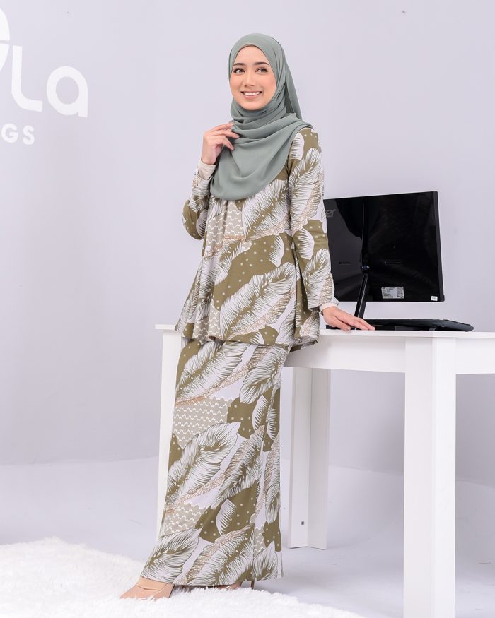 Baju Kurung Lola Printed - Olive Romarin - Image 4
