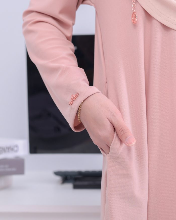 Blouse Lavina 2.0 - Apricot Blush - Image 3