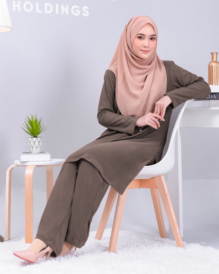 Suit Lubna - Cedar Brown - Image 4