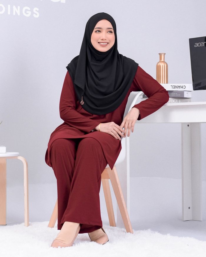 Suit Lubna - Scarlet Red - Image 4