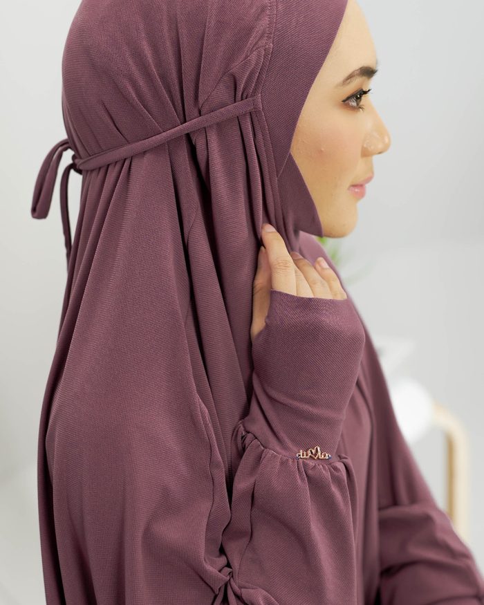 Telekung Lateefah - Plum Purple - Image 3