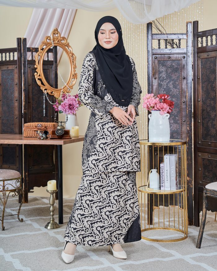 Baju Kurung Moden Batik Sultanah 9.0 - Ara Black