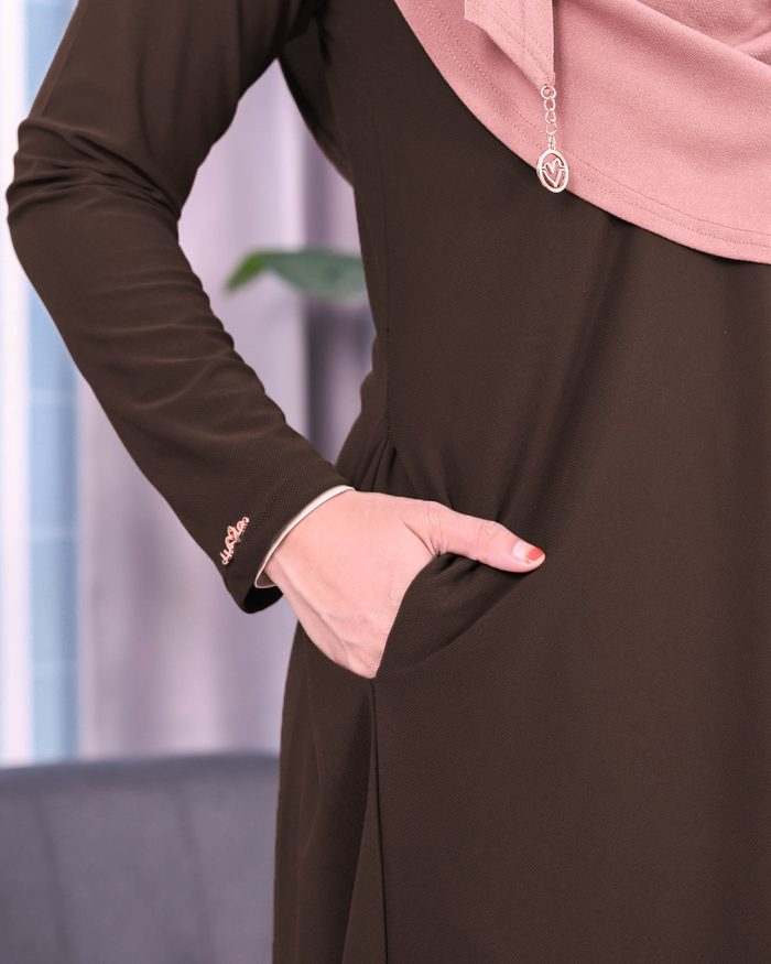 Baju Kurung Pahang Laura Plain 3.0 - Mocha Brown - Image 4