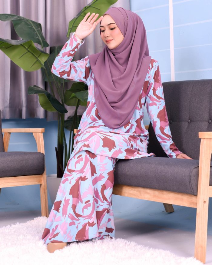 Kurung Lara - Azure Blue - Image 3