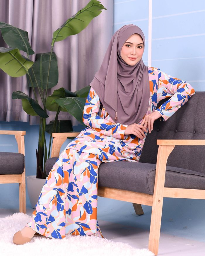 Kurung Lara - Capri Panther - Image 3