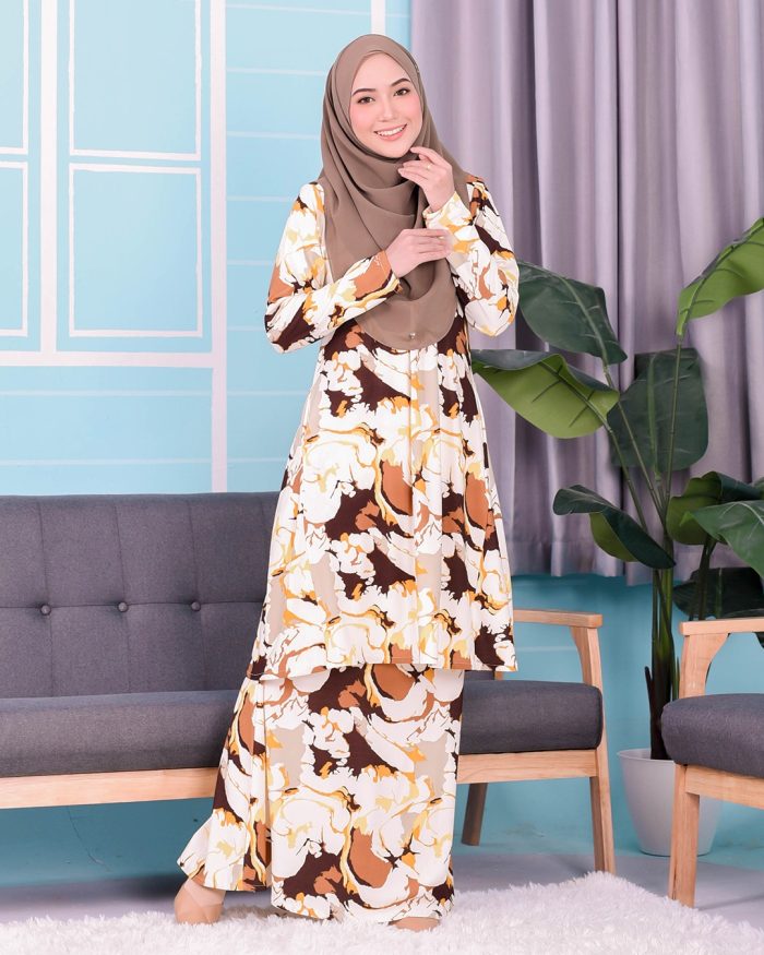 Baju Kurung Pahang Laura Printed 3.0 - Marble Brown - Image 2